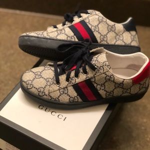 100% Authentic Kids Gucci Sneakers Size 32 US (1)